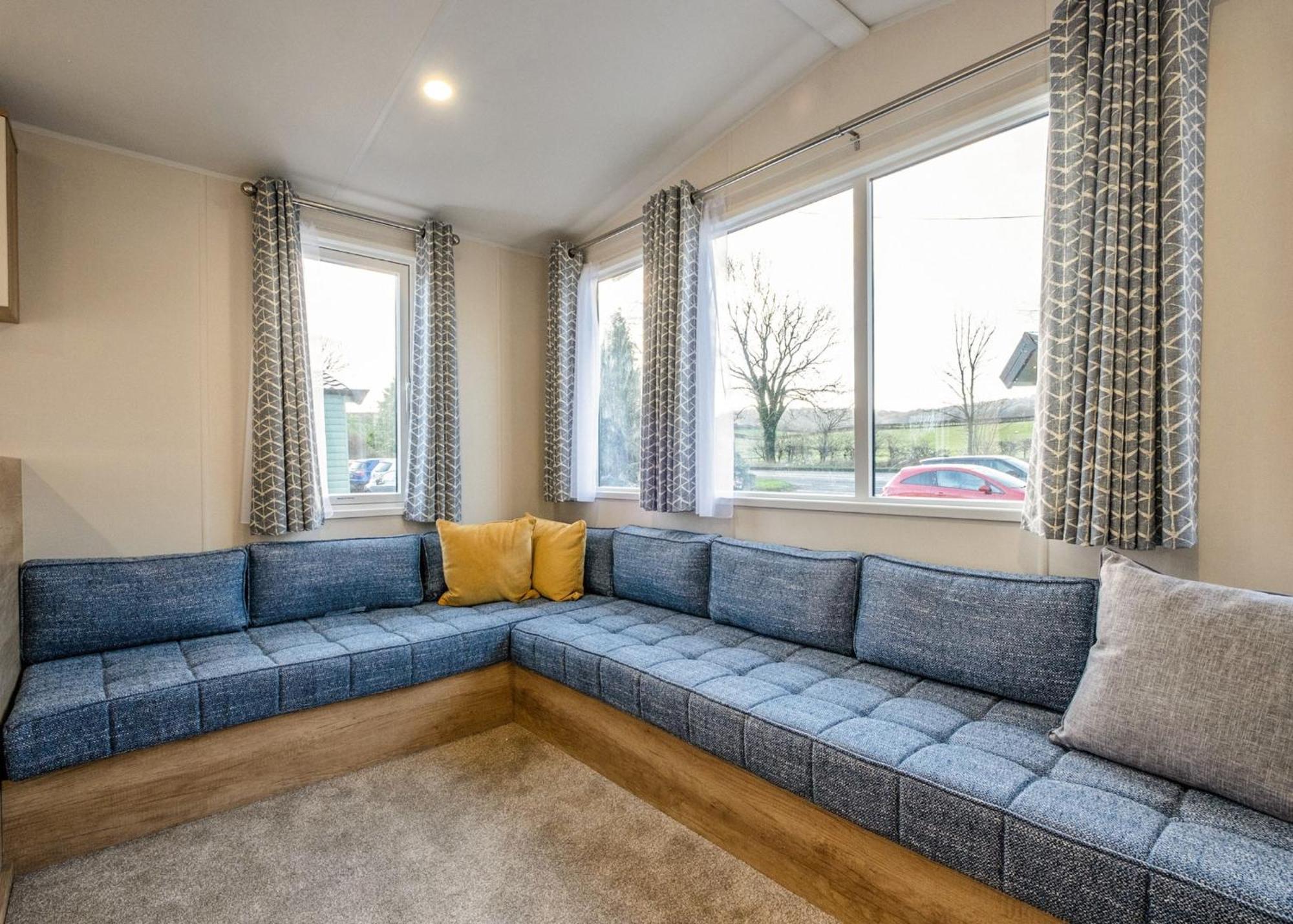 Fell End Hotel Milnthorpe Room photo